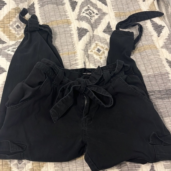 Almost Famous paper bag pants - Picture 2 of 3